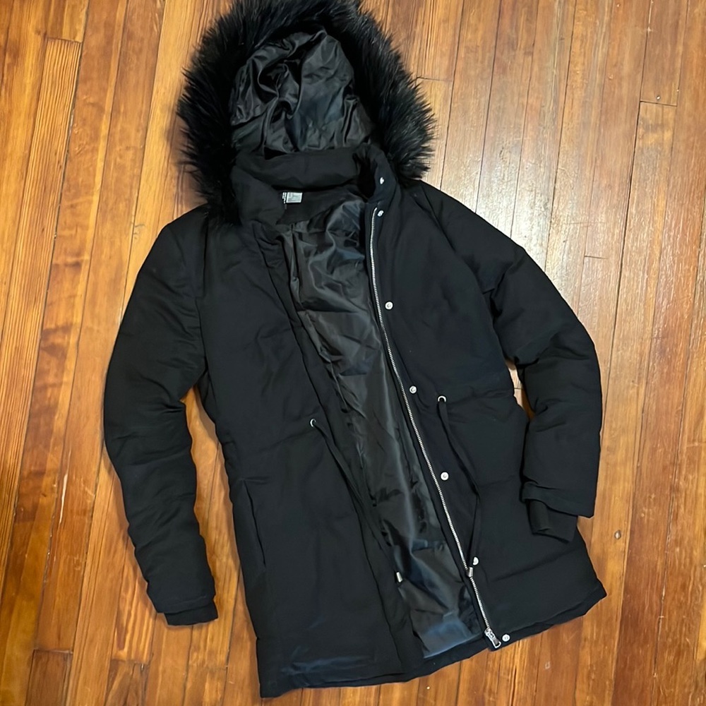 black padded puffer jacket